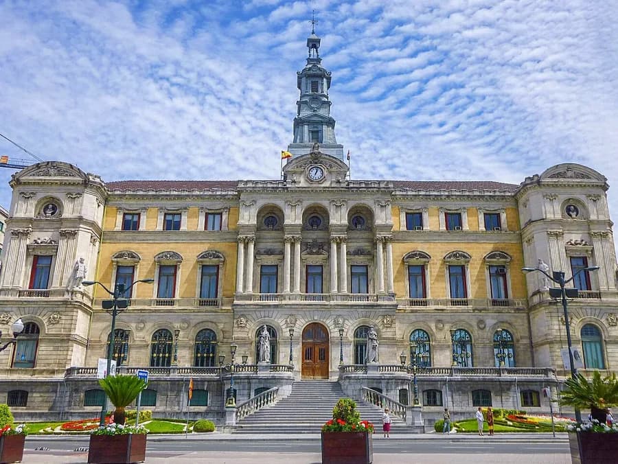 Fachada del Ayuntamiento de Bilbao